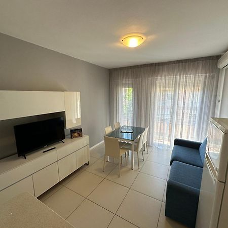Residenza Mazzanti - Agenzia Cocal Apartment กาออร์เล ภายนอก รูปภาพ